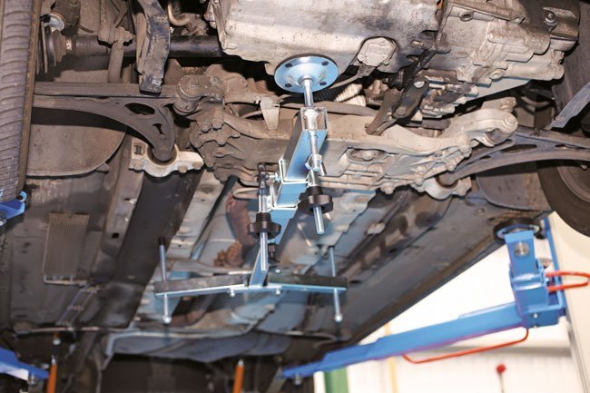 SUPORTE AO MOTOR/CAIXA DE VELOCIDADES - Image 4